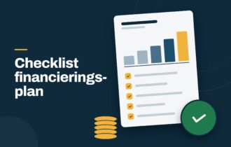 Checklist voor een financieringsplan met afgevinkte onderdelen en groeigrafiek